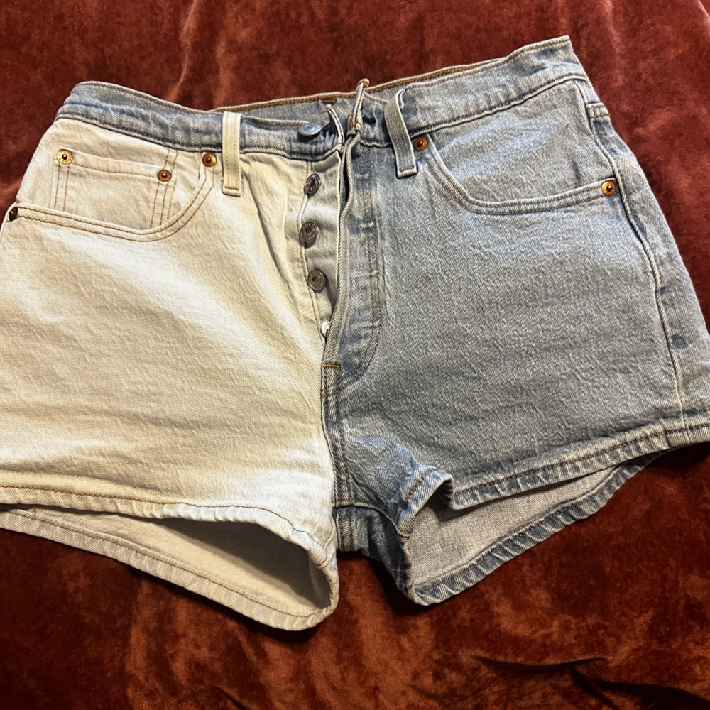 Levi shorts
